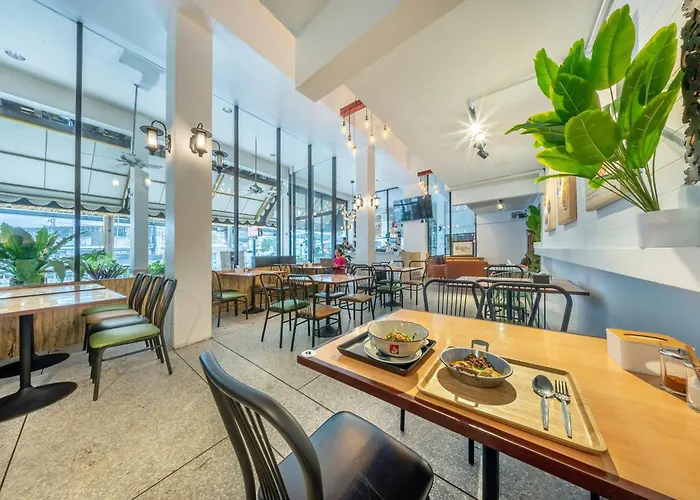 Shin Victory Monument Hotel