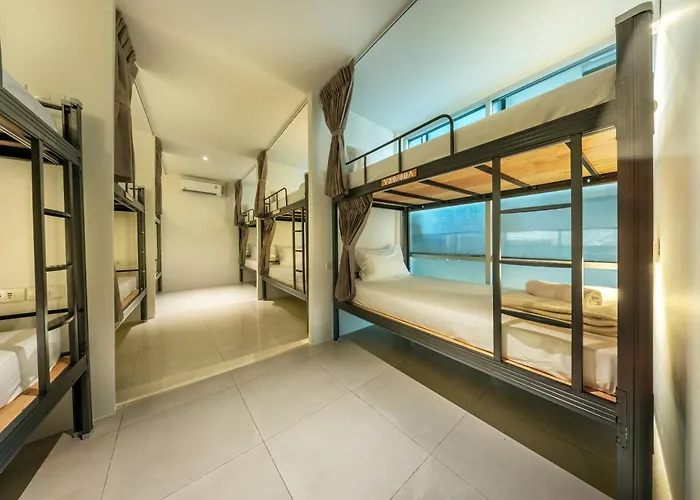 Shin Victory Monument Hotel